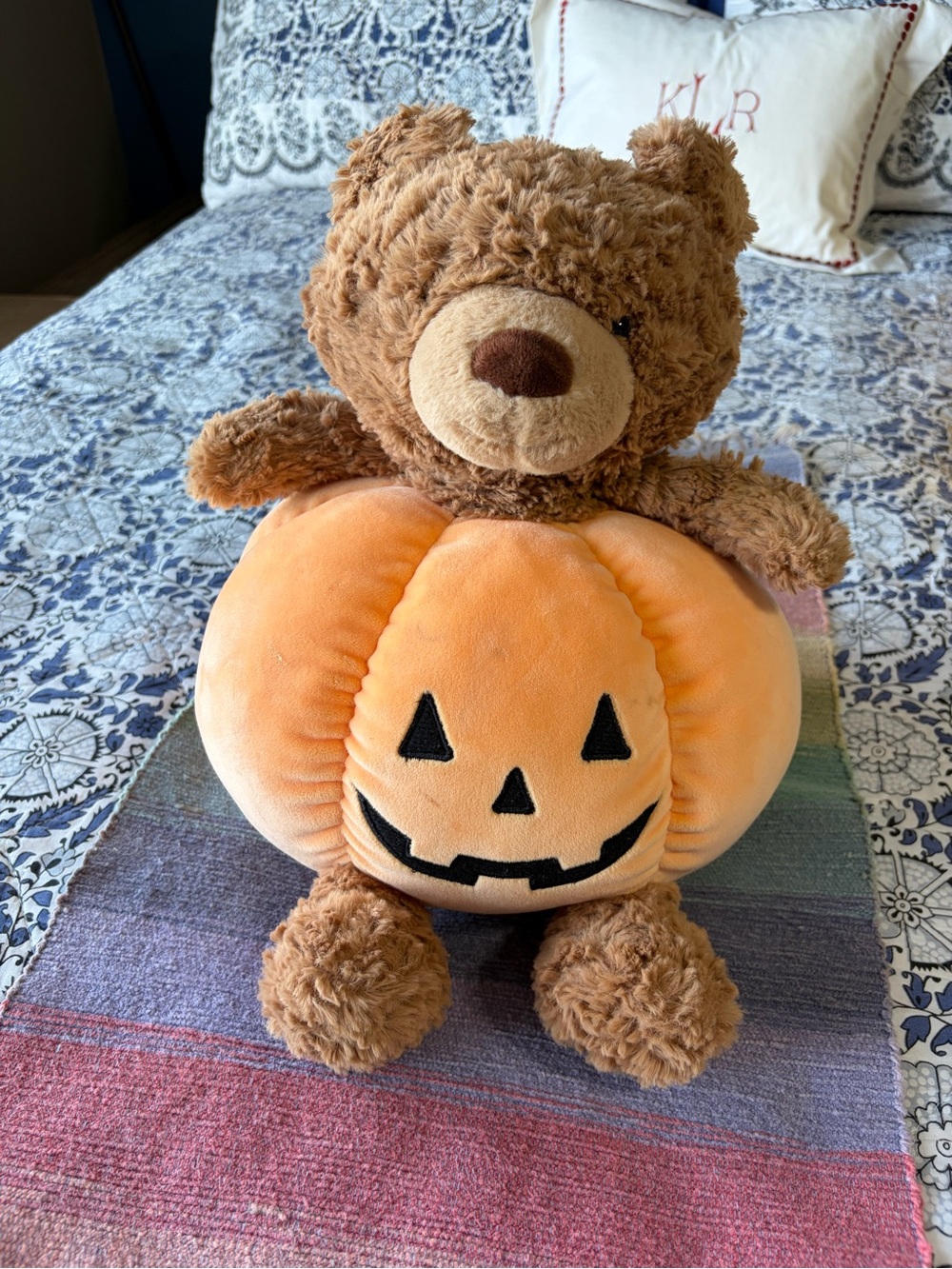 Mary Meyer Plush Brown Bear Holding Orange Jack-O'-Lantern Pumpkin